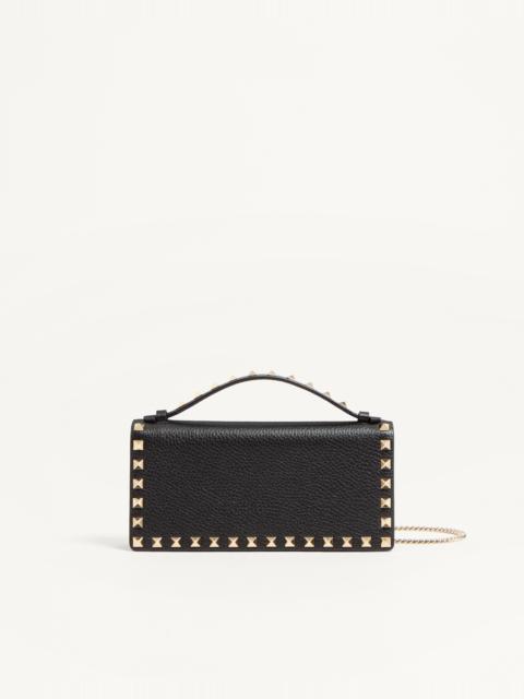 Valentino ROCKSTUD WALLET WITH CHAIN IN GRAINY CALFSKIN
