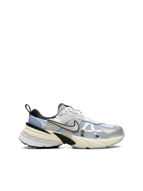 Nike WMNS V2K RUN 