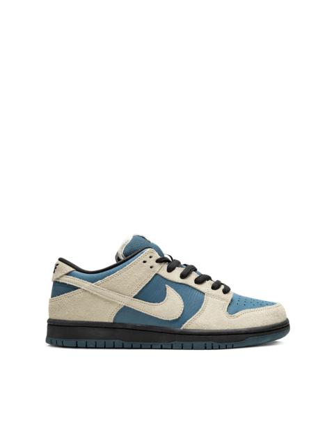 SB Dunk Low Pro sneakers