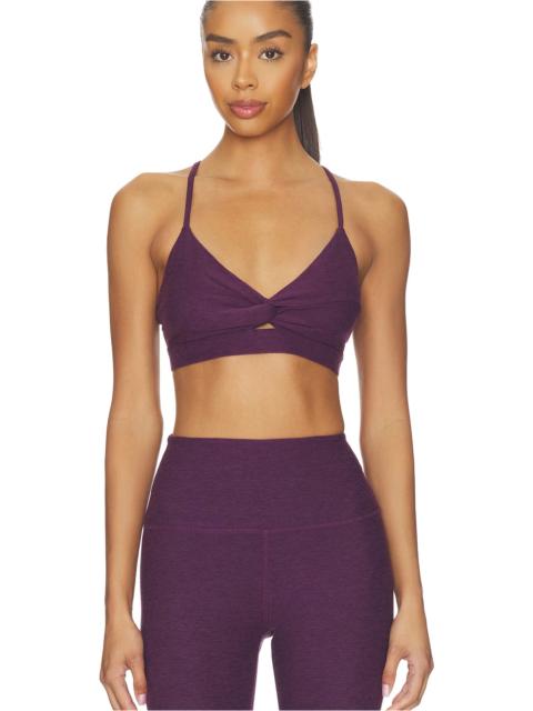 BEYOND YOGA Twist Front Strappy Bra