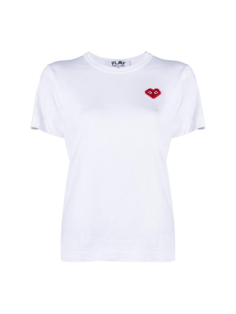 logo-embroidered T-shirt