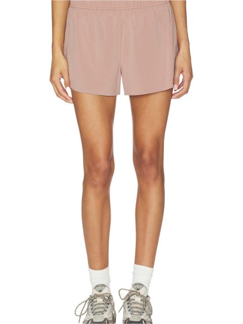 BEYOND YOGA Solemate 2.5 Short
