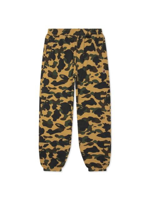 A BATHING APE® 1ST CAMO ONE POINT RELAXED FIT SWEAT PANTS - YELLOW