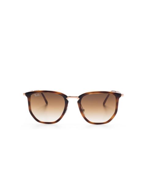 Ray-Ban 기하학적 프레임 선글라스