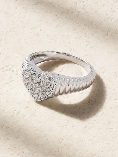 Yvonne Léon Baby Chevalière Coeur Berlingot 9-karat white gold diamond signet ring Silver