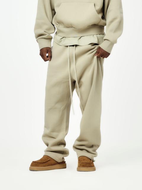 RELAXED FLEECE SWEATPANT (ABBEY STONE)