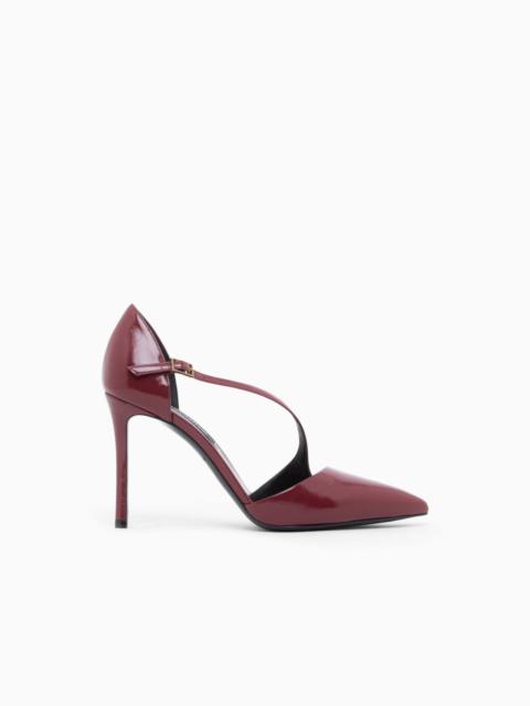 GIORGIO ARMANI PUMPS IN PATENT LEATHER WITH LEATHER LINING