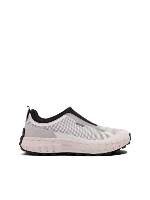 003 sneakers