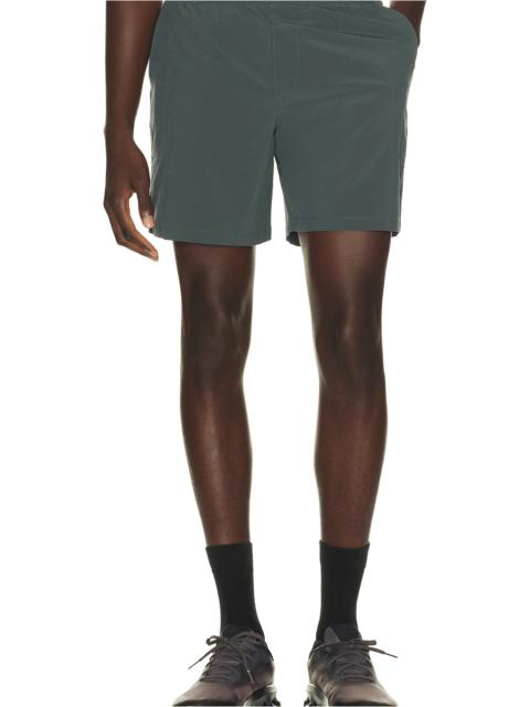 BEYOND YOGA Pivotal 2.0 7" Men's Lined Short