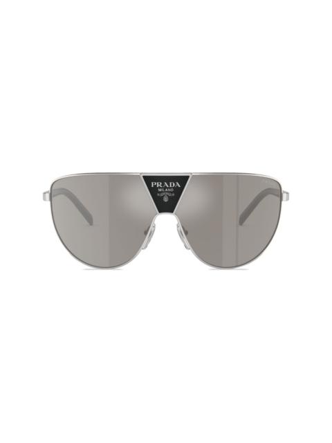 oversize-frame sunglasses