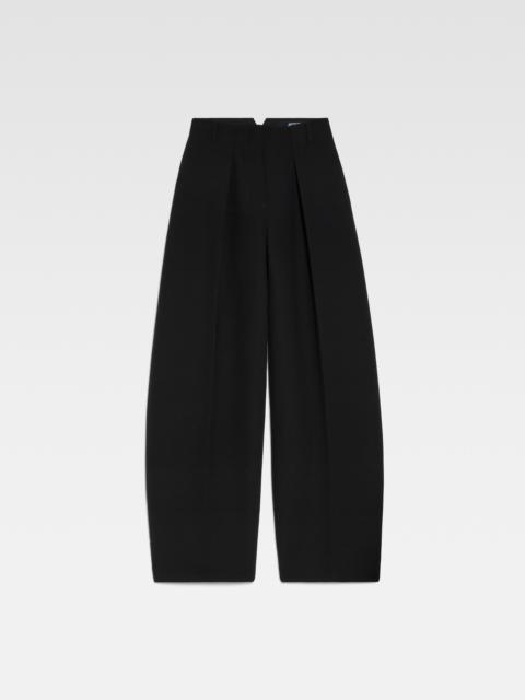 JACQUEMUS Le pantalon Ovalo