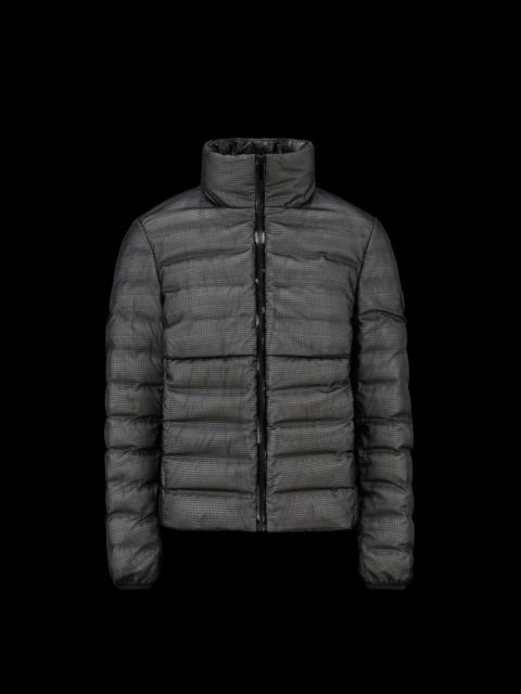 Onoz Short Down Jacket