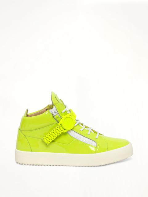 Giuseppe Zanotti Vernice Vague Sneaker in Citron