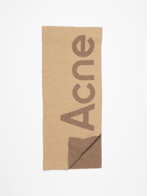 Acne Studios Logo jacquard scarf - Narrow - Camel brown