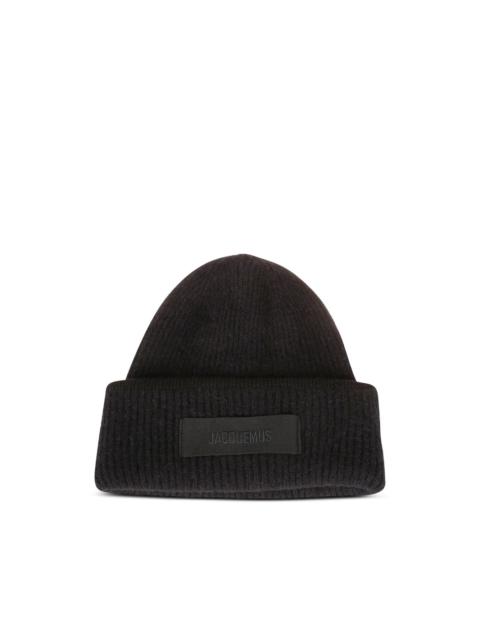 JACQUEMUS logo-patch beanie