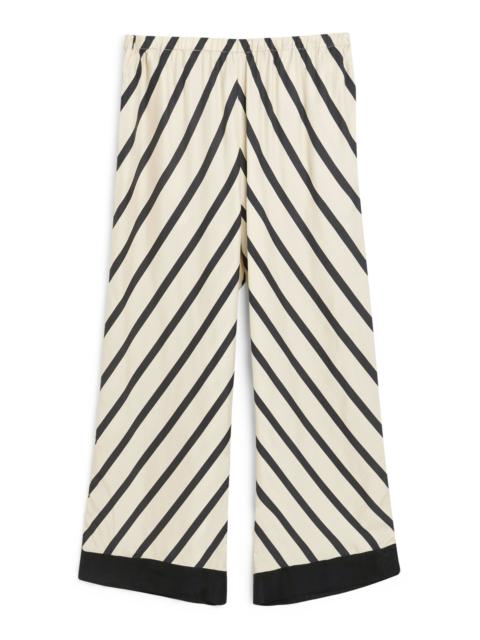 Mirabello Cropped Crepe Flare Pants black/white