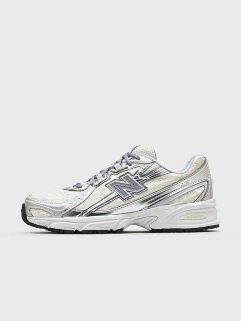 New Balance 740
