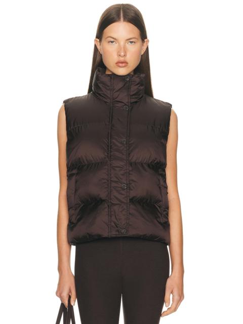BEYOND YOGA Big Cozy Puffer Vest