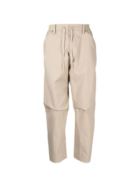 drawstring-waist tapered trousers