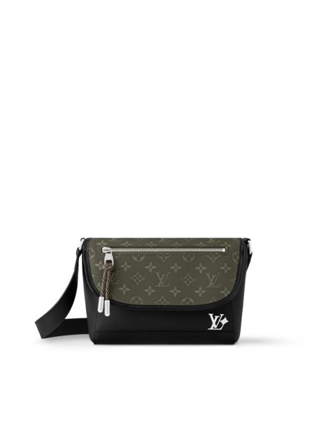 Louis Vuitton Pulse Messenger