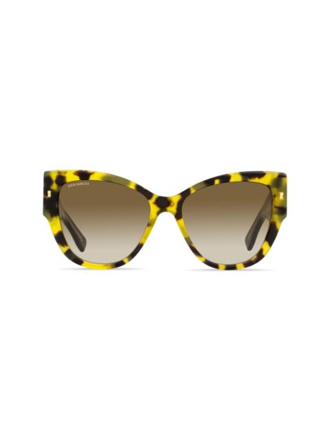 DSQUARED2 cat-eye tinted sunglasses