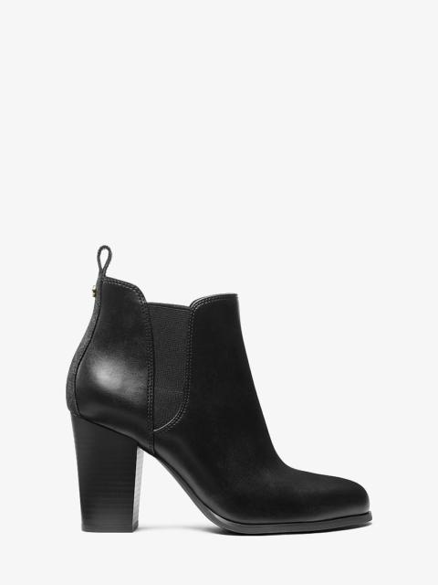 MICHAEL KORS Evaline Signature Logo Trim Boot