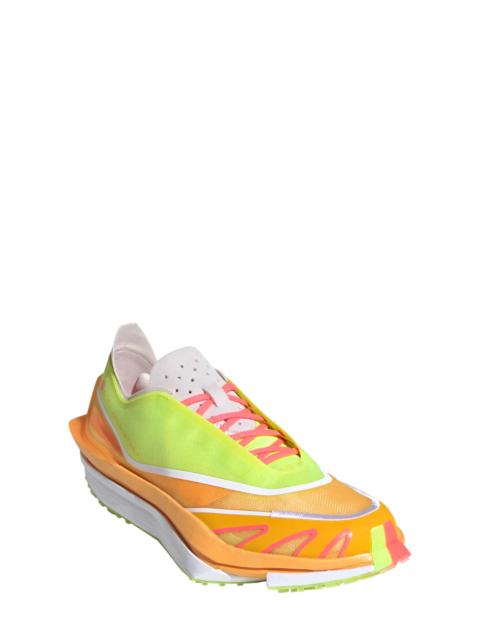 Earthlight Pro Running Shoe in Signal Green/orange/White