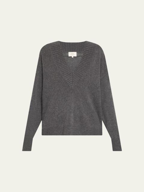 Loulou de Saison Sage V-Neck Cashmere Oversized Sweater