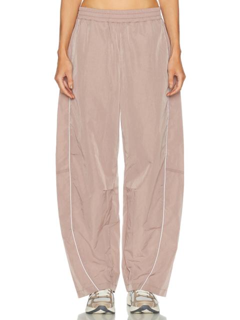 BEYOND YOGA Limitless Barrel Leg Pant