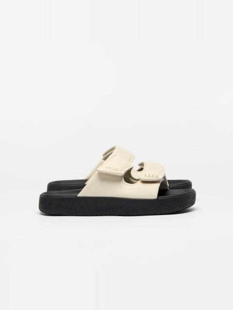 VEJA ETNA BOLD LEATHER CASHEW