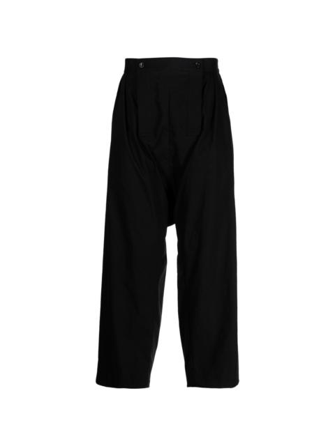 loose-fit pleat-detail trousers