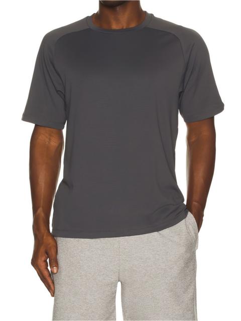 BEYOND YOGA All in Active Tee