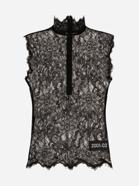 Sleeveless Chantilly lace top