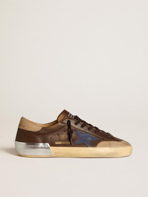 Super-Star in leather with blue leather star and beige nubuck heel tab