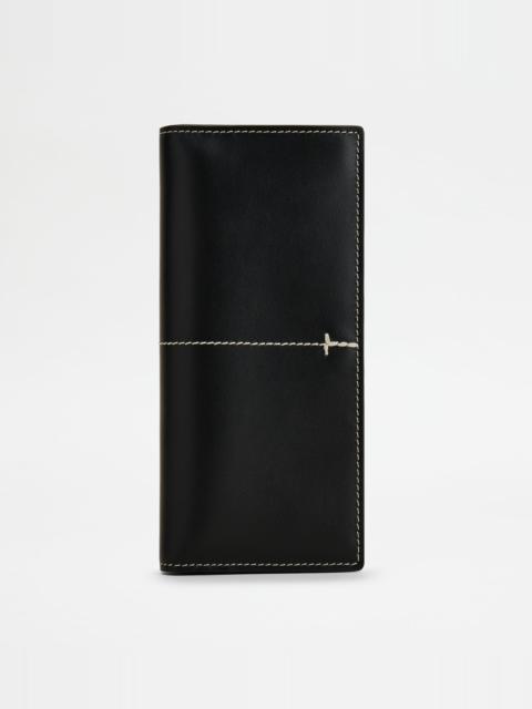 Tod's VERTICAL WALLET IN LEATHER - BLACK