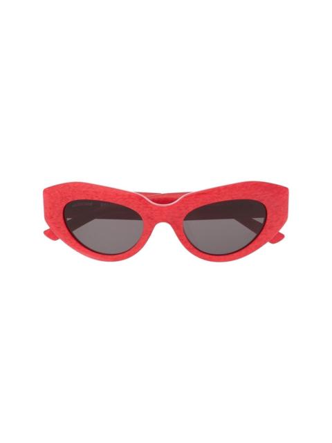 BALENCIAGA logo-plaque cat-eye sunglasses