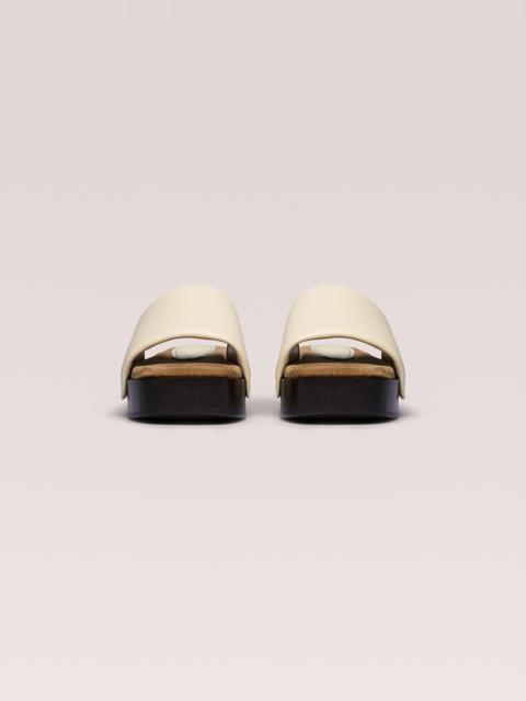 Nanushka STEFFLON - Leather and suede sandals - Creme