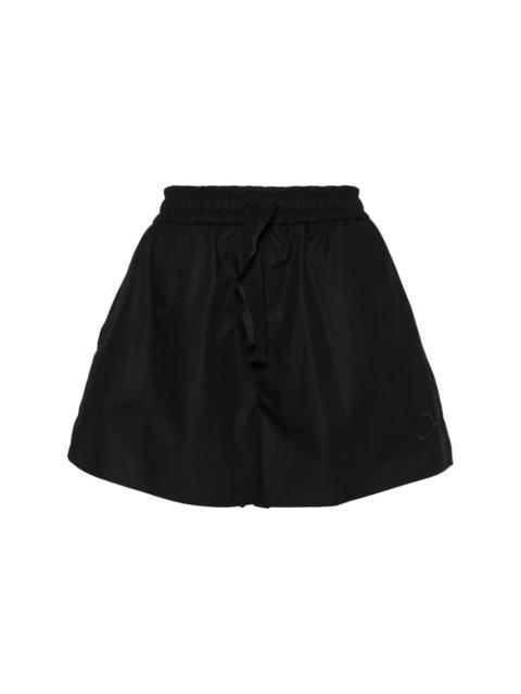 Moncler logo-appliquÃ© poplin shorts