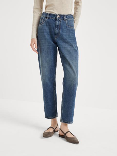 Authentic denim baggy trousers with shiny tab