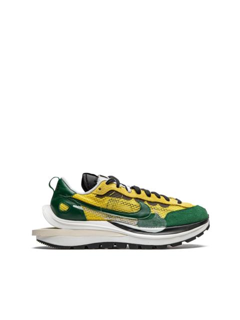 x sacai VaporWaffle "Tour Yellow" sneakers