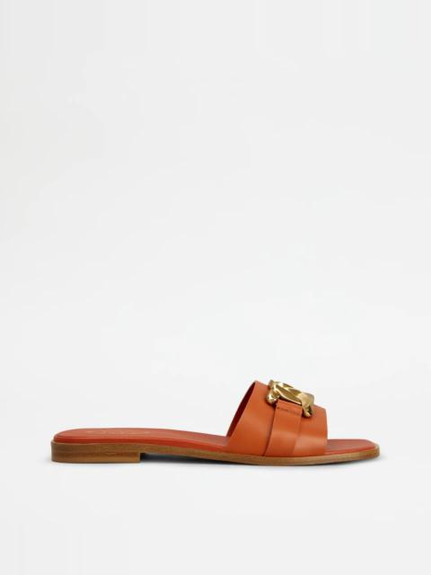 Tod's SANDALS IN LEATHER - ORANGE