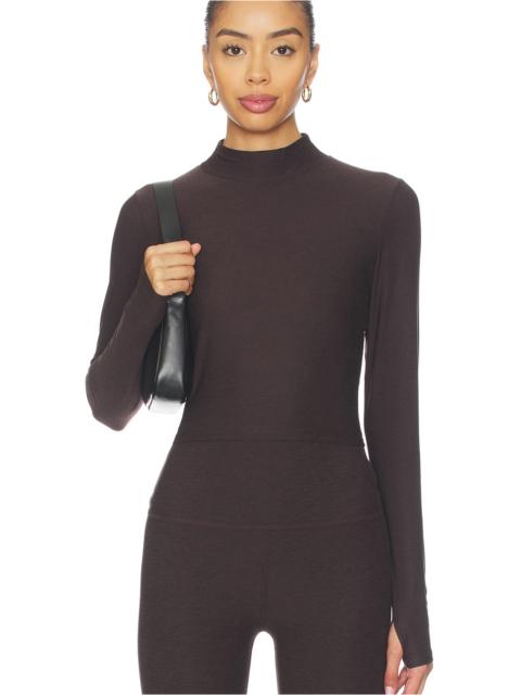 BEYOND YOGA Featherweight Moving On Cropped Pullover