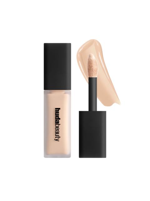 Huda Beauty #FauxFilter Luminous Matte Buildable Coverage Crease Proof Concealer