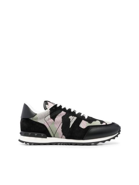 Camouflage Rockrunner low-top sneakers