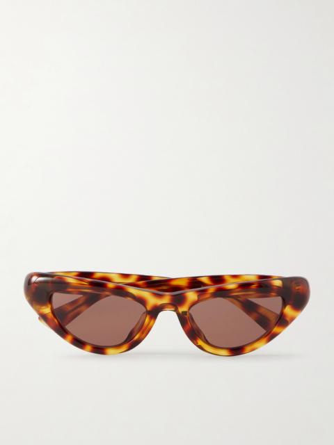 Bottega Veneta Curvy Cat-eye Acetate Sunglasses
