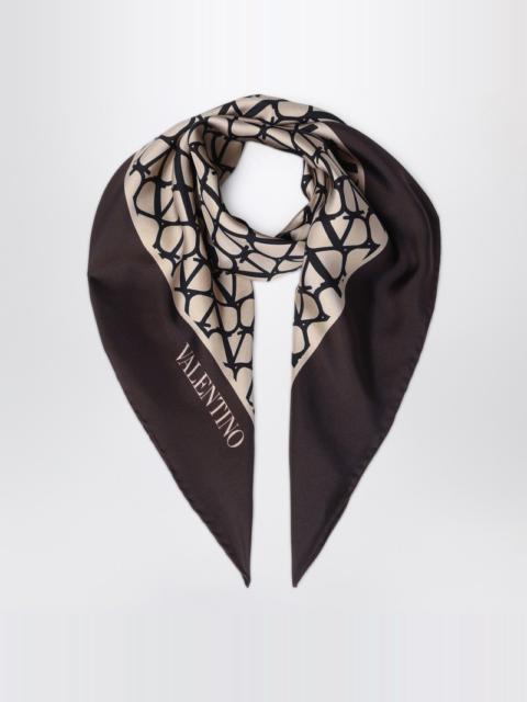 Toile Iconographe beige/black silk scarf