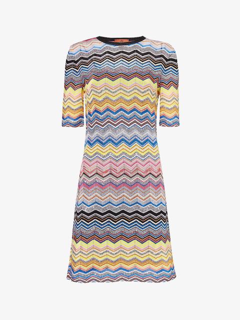 Chevron-stripe round-neck knitted mini dress