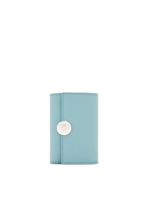 Loewe Pebble small vertical wallet in shiny nappa calfskin