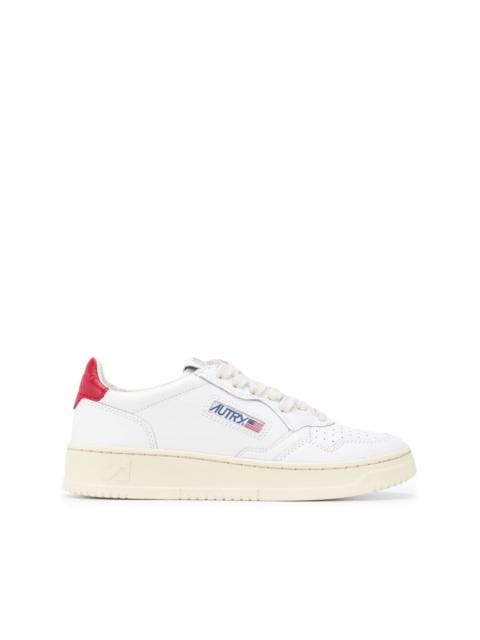 contrasting heel sneakers