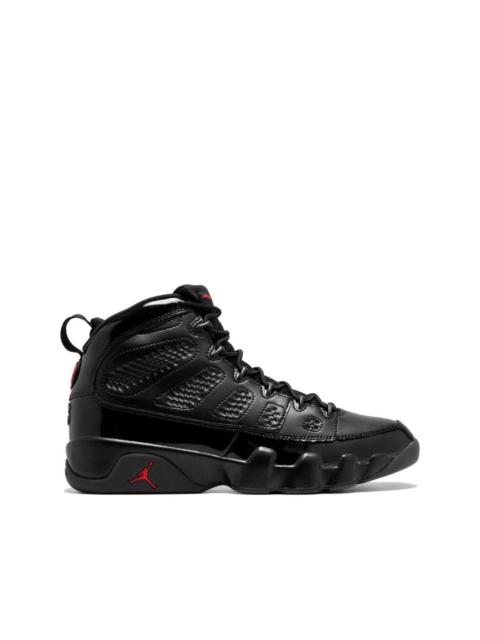 Air Jordan 9 Retro bred